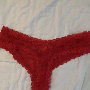 Red velvet trusse