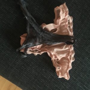 Saftige brugte trusser/g-string