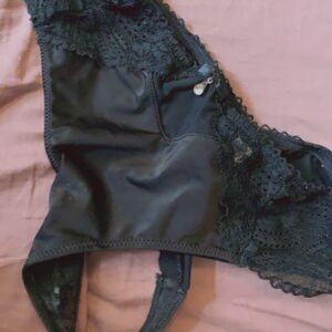 Brugte sort g-streng