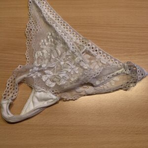 Hvide uskyldige trusser