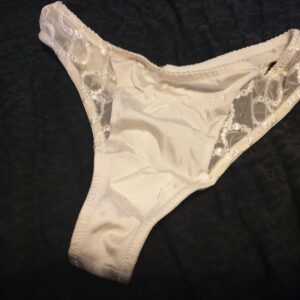 Frække hvide g-string