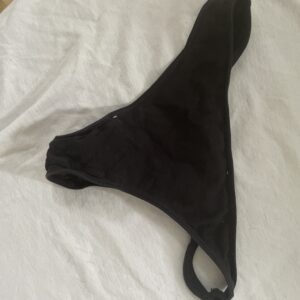 Fugtige, brugte trusser