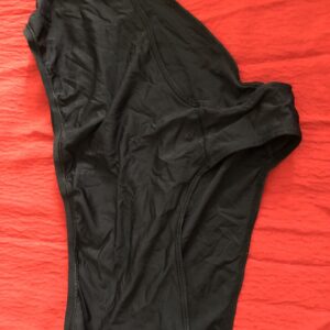 Glat sort orgasme trusse