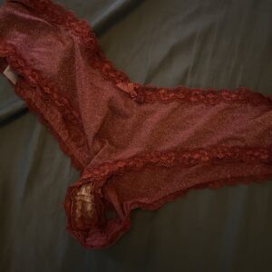 Røde trusser brugt under forspil