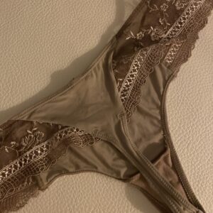 Fræk blonde g streng