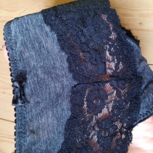 Braziliantrusse med blonder