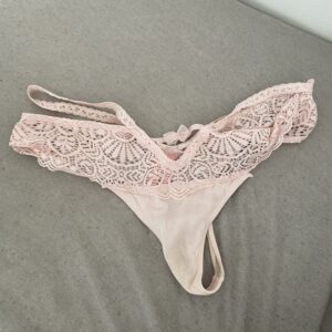 Frække små lyserøde trusser