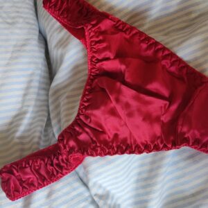 Brugte satin g strenge