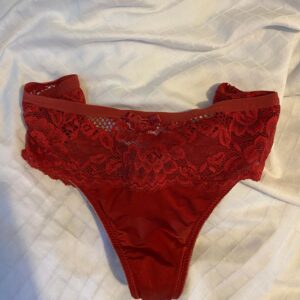 Frække røde brugte trusser