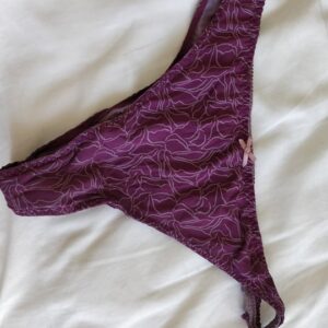 Smuk og våd g-streng m. onani<3