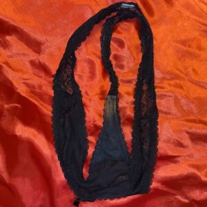 Sexet og flot g-streng med små roser