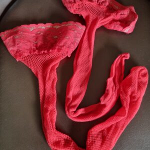 Brugte knæstrømper røde