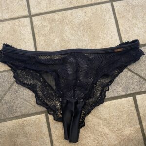 Gennemvædet brugte trusser