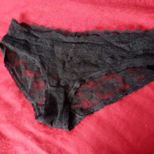 Sorte blonde trusser