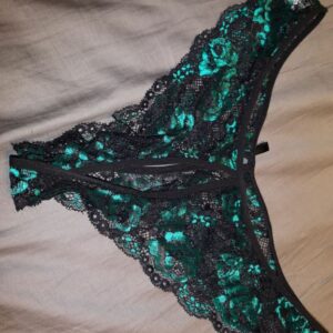 Bundløse blonde G-strenge