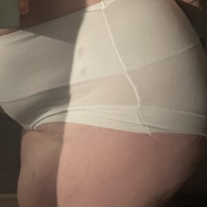 Hvid trus og behåring