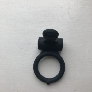 Penisring der kan vibrere