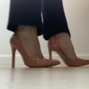 Frække stiletter sælges