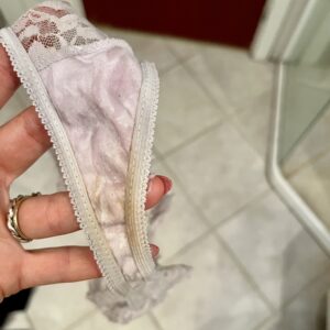 Mange forskellige brugte våde trusser