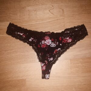 Sexy blonde g-streng