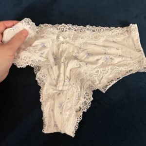 Brugt trusse med blomster