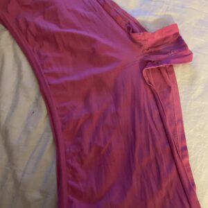 Våde, hullede pinke trusser