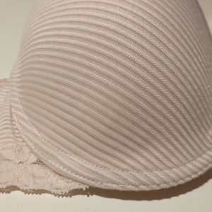 Lyserød bh med duft