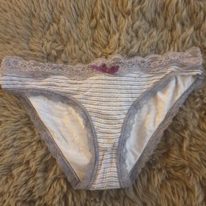 Brugte trusser med bremsespor