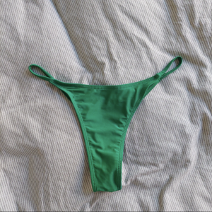 Dejlige fugtige trusser