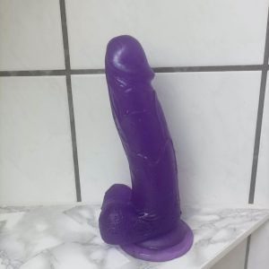 Brugt stor dildo, video af brug tilsendes også.