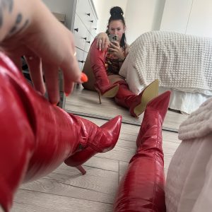 RED BOOTS