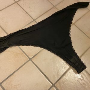 Golden shower G-streng