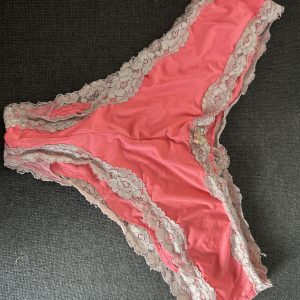 Brugte trusser i sexet pink