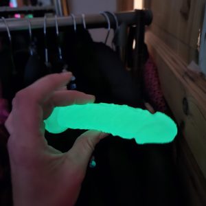 Selvlysende dildo
