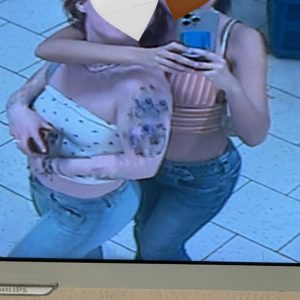 Videoer med AliceBrattz