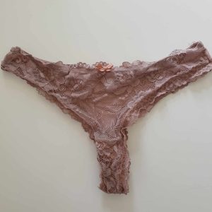 Juicy blonde g-strenge brugt 1 døgn