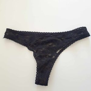 Den lille sorte, frække sag ️