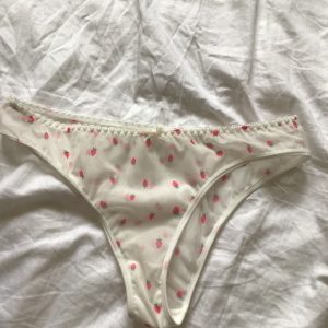 “Good girl” trusser