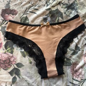 Jeg fået nye frække trusser hjem! Laves specielt til dig