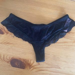 Frække velduftende brugte trusser <3