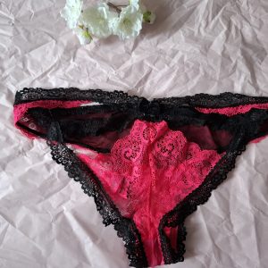 Brugt trusse med sexede detaljer