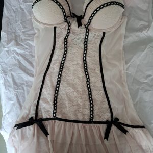 Sexet lyserød lingerie top