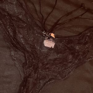 Fræk trus med ekstra snørre