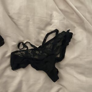 Fræk, sort brugt g-streng