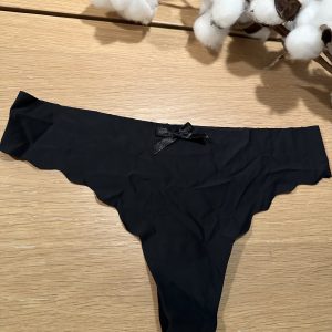 ️ Sort g-streng ️