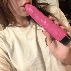 Pink dildo med vibrator