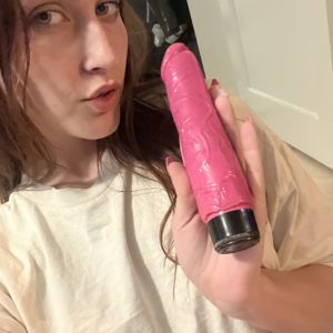 Pink dildo med vibrator