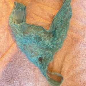 2 dags g-streng + de første dråber menstrution