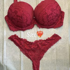 Hverdagstrus og/eller pole/trussen.