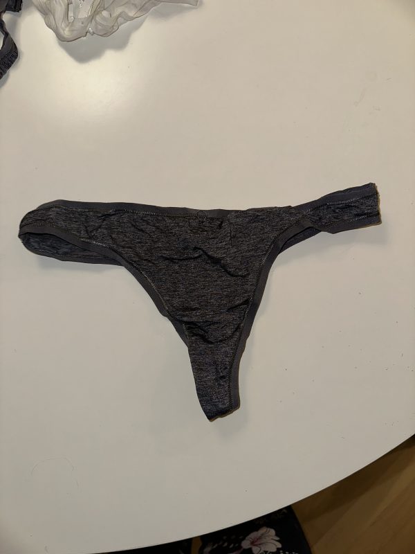 Grå g streng